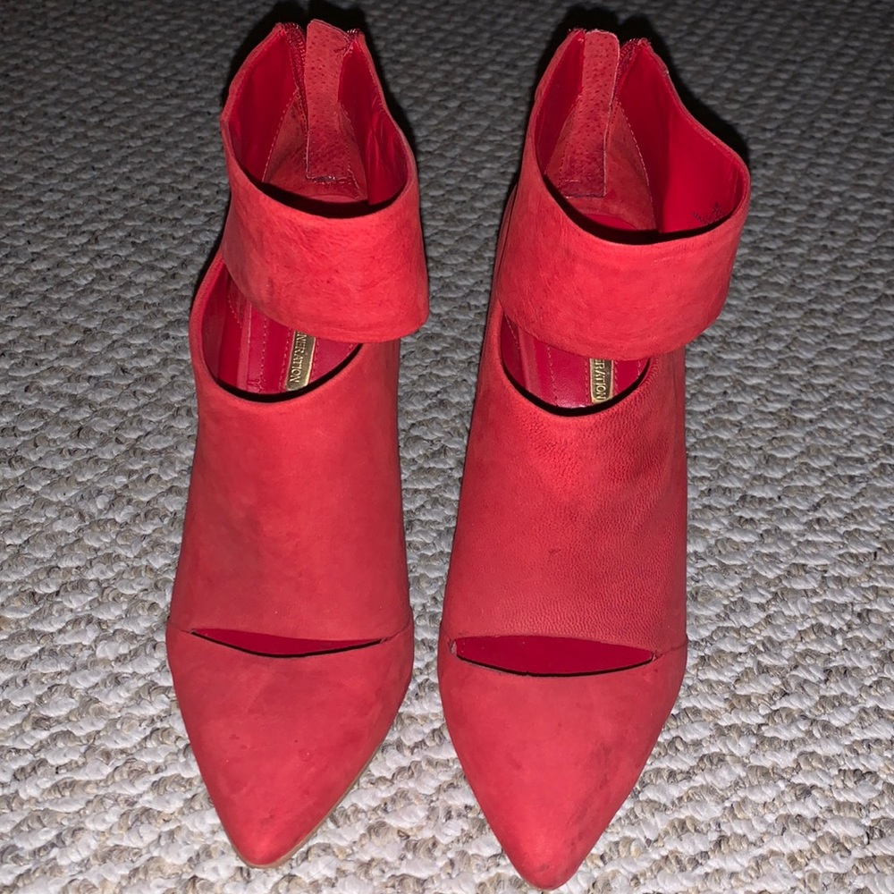 BCBG red heels size 7 1/2